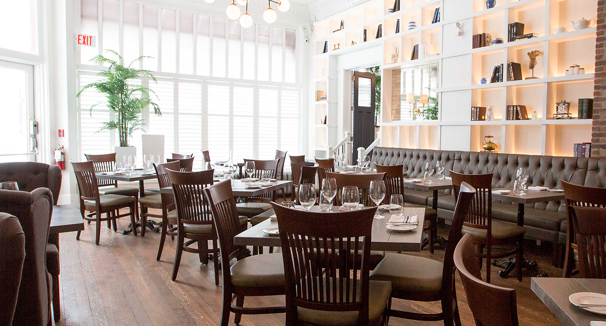 Whitehall_restaurant_interior_canada Whitehall