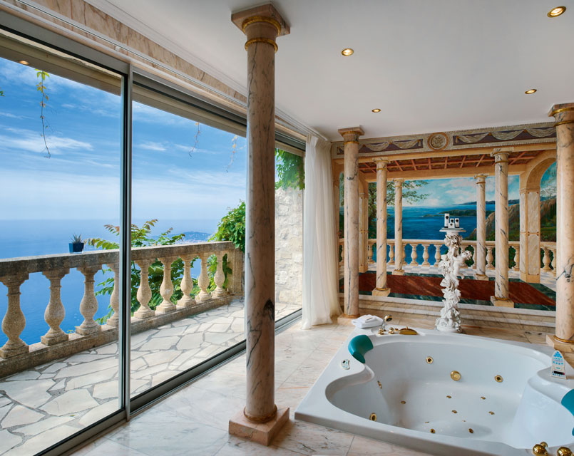 chateau_eze_france_suite_jacuzzi Château de la Chèvre d'Or