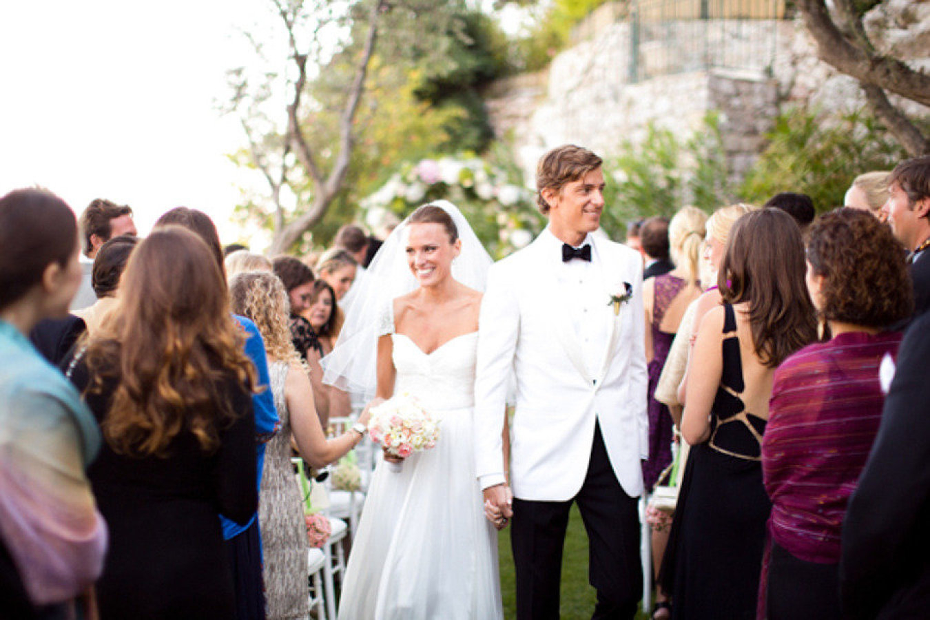 french-riviera-classic-wedding-3 Château de la Chèvre d'Or