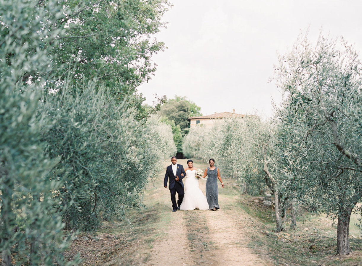 italian-villa-pastel-wedding-18 Borgo Stomennano