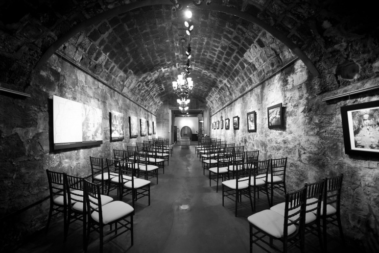 04-san-francisco-wedding-photographer-testarossa-winery-black-and-white-photography Testarossa Winery