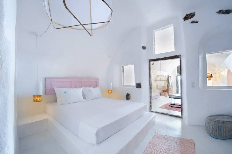 11265517_779819605465383_2065918079920659022_n Sophia Luxury Suites