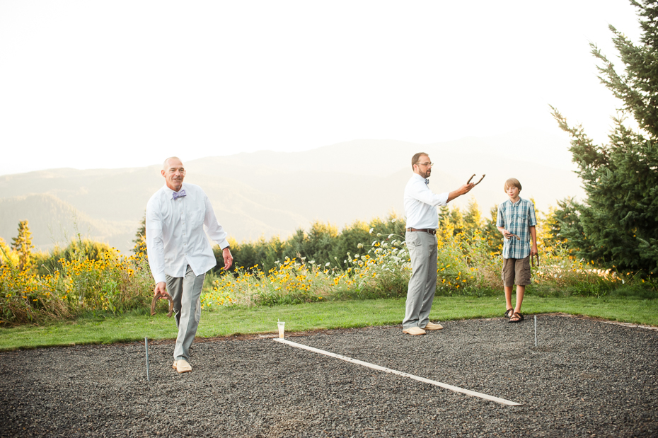 Gorge-Crest-Vineyards-Wedding-26 Gorge Crest Vineyards