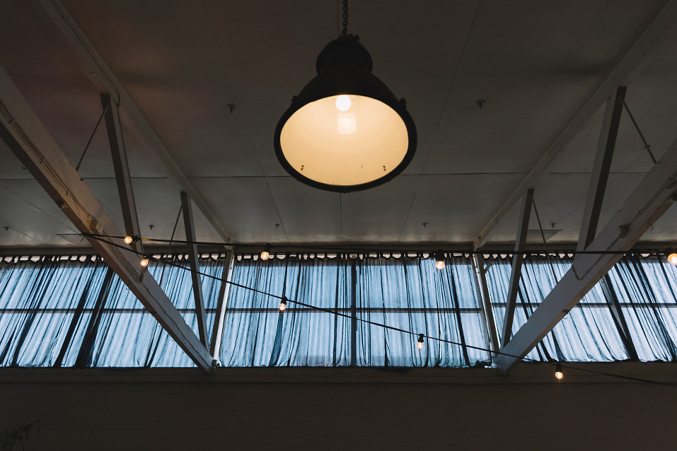 052-LaurenSteve(pp_w960_h640) Gather & Tailor