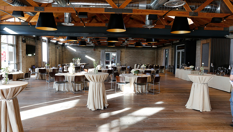 TSR_925x525_guts_4 The Showcase Room