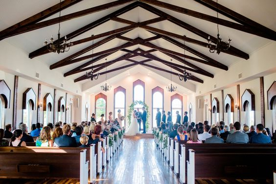 pink-and-white-texas-wedding-2 Rustic Grace Estate