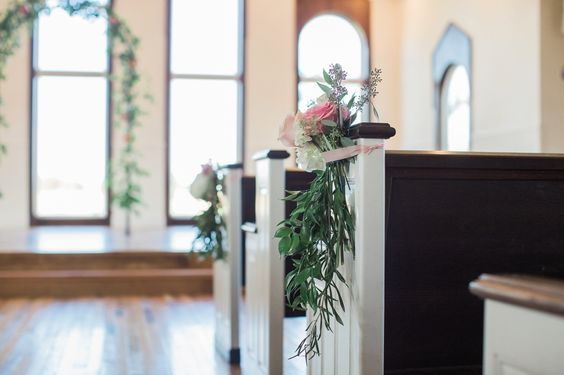 pink-and-white-texas-wedding-7 Rustic Grace Estate