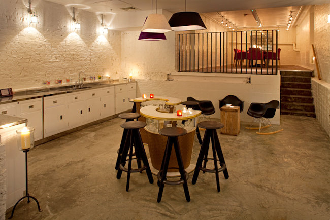 28288_128119920535487_2532023_n The Anthologist