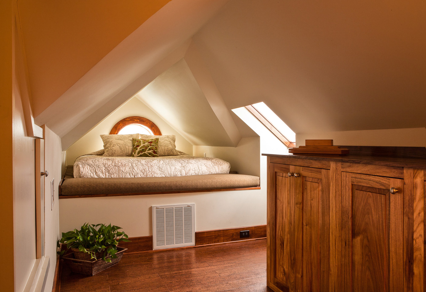 the-whitman-llc-5 The Whitman LLC