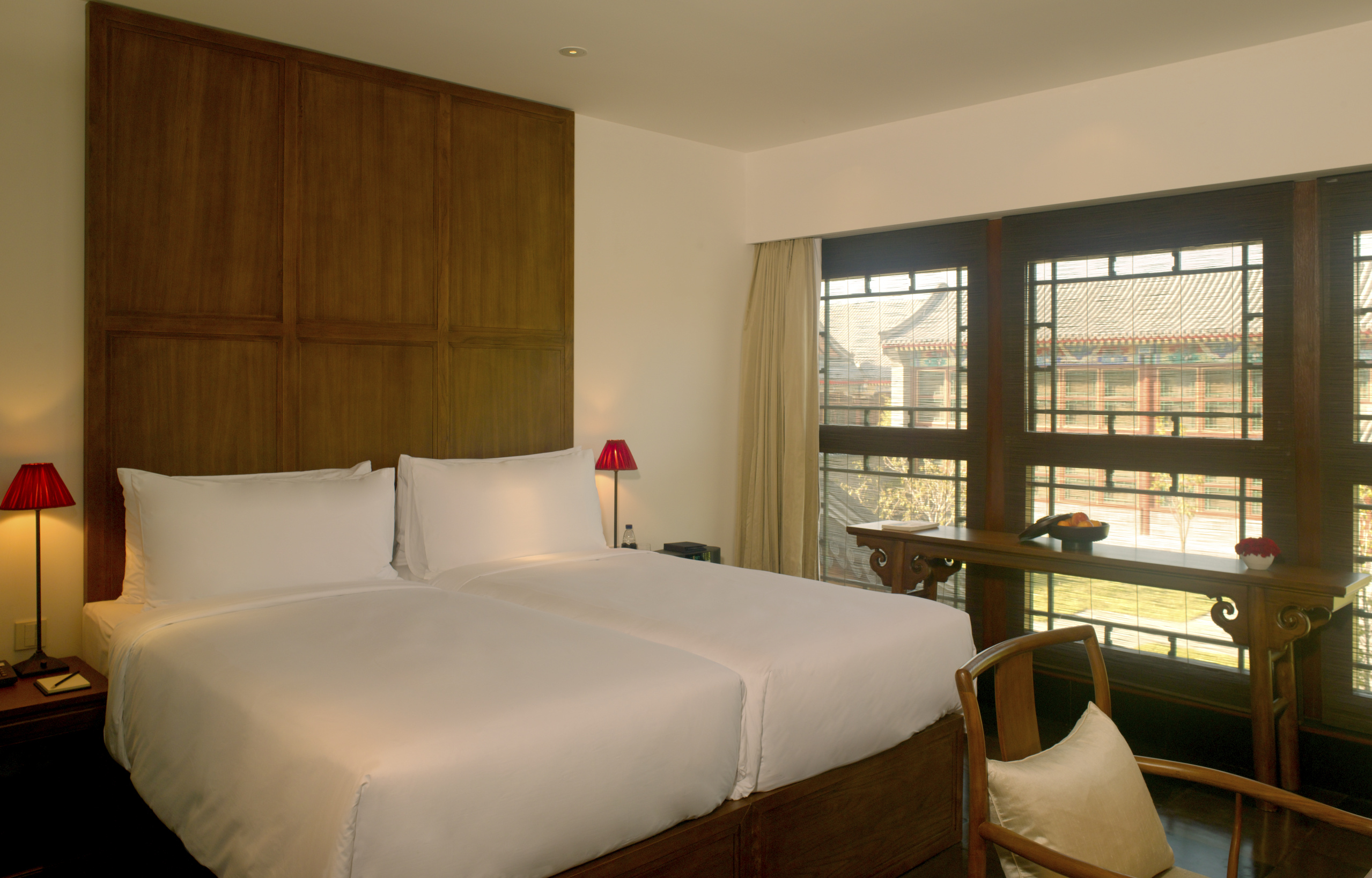 Courtyard Suite Guestroom_High Res_2315 Aman at Summer Palace