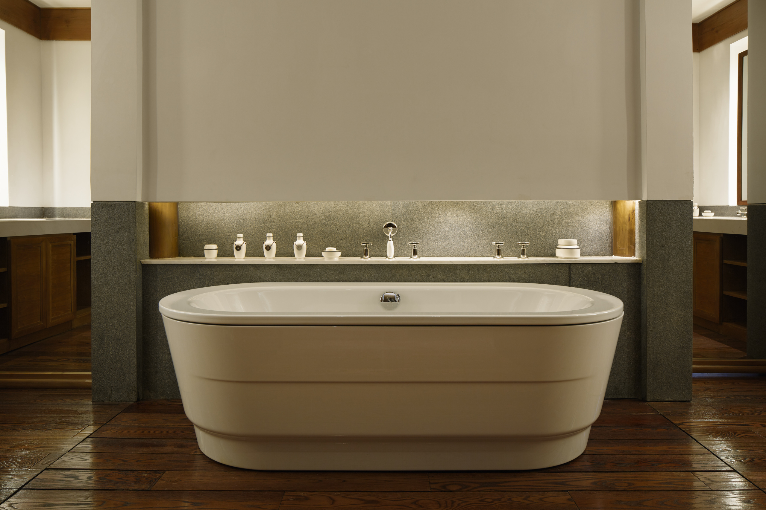 Deluxe Suite bathroom_High Res_591 Amandayan