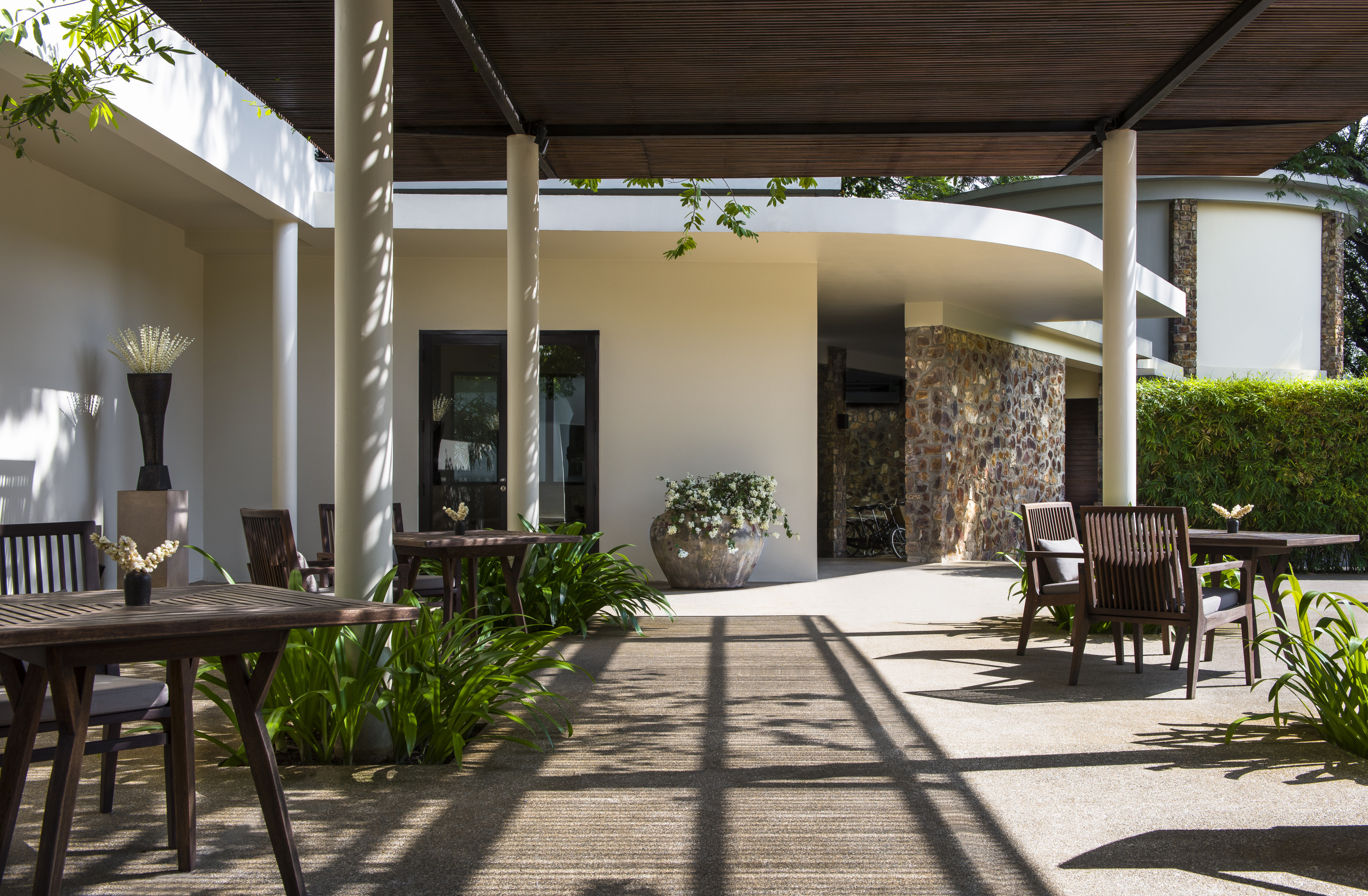 Main Pool Pergola_High Res_10090 Amansara