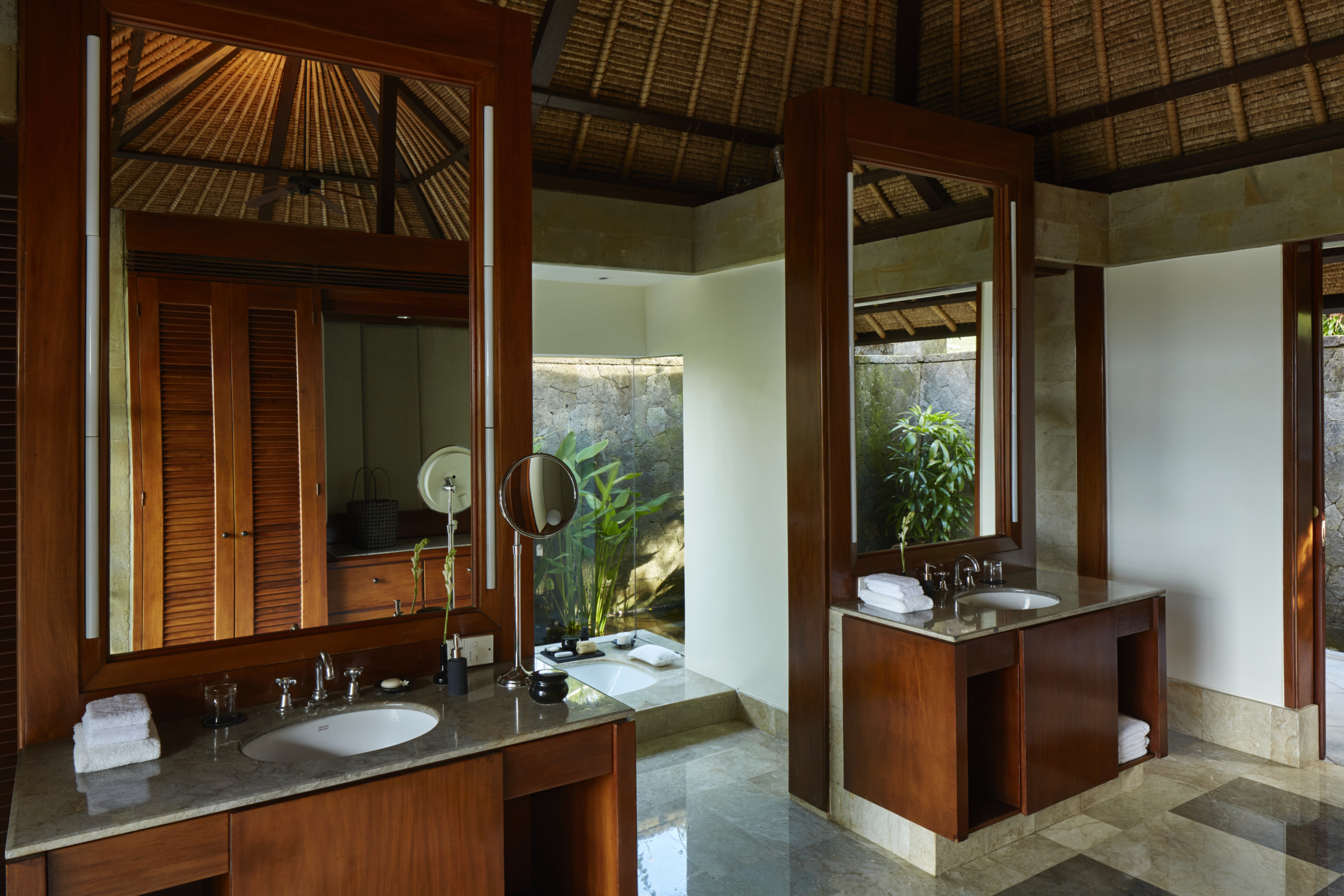 bathroom 2_High Res_11778 Amanusa