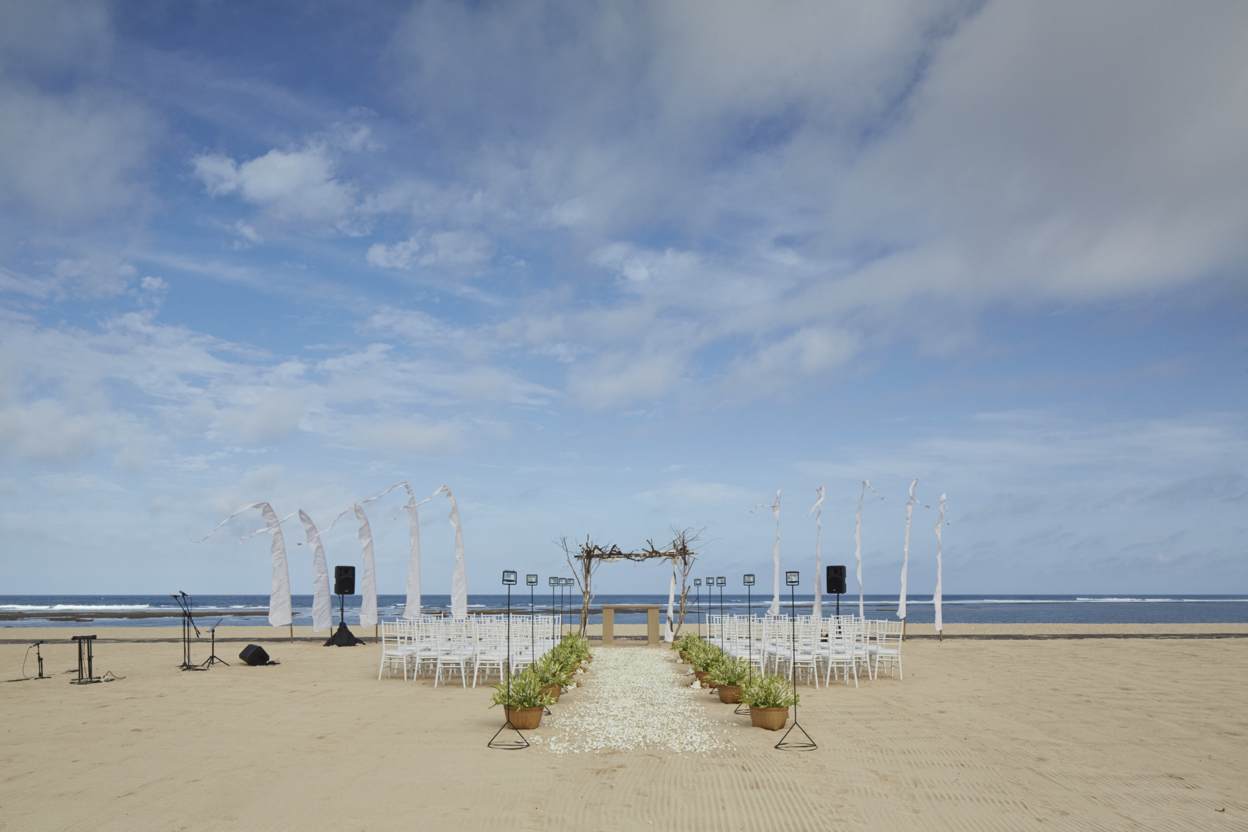 beach club wedding_High Res_11758 Amanusa