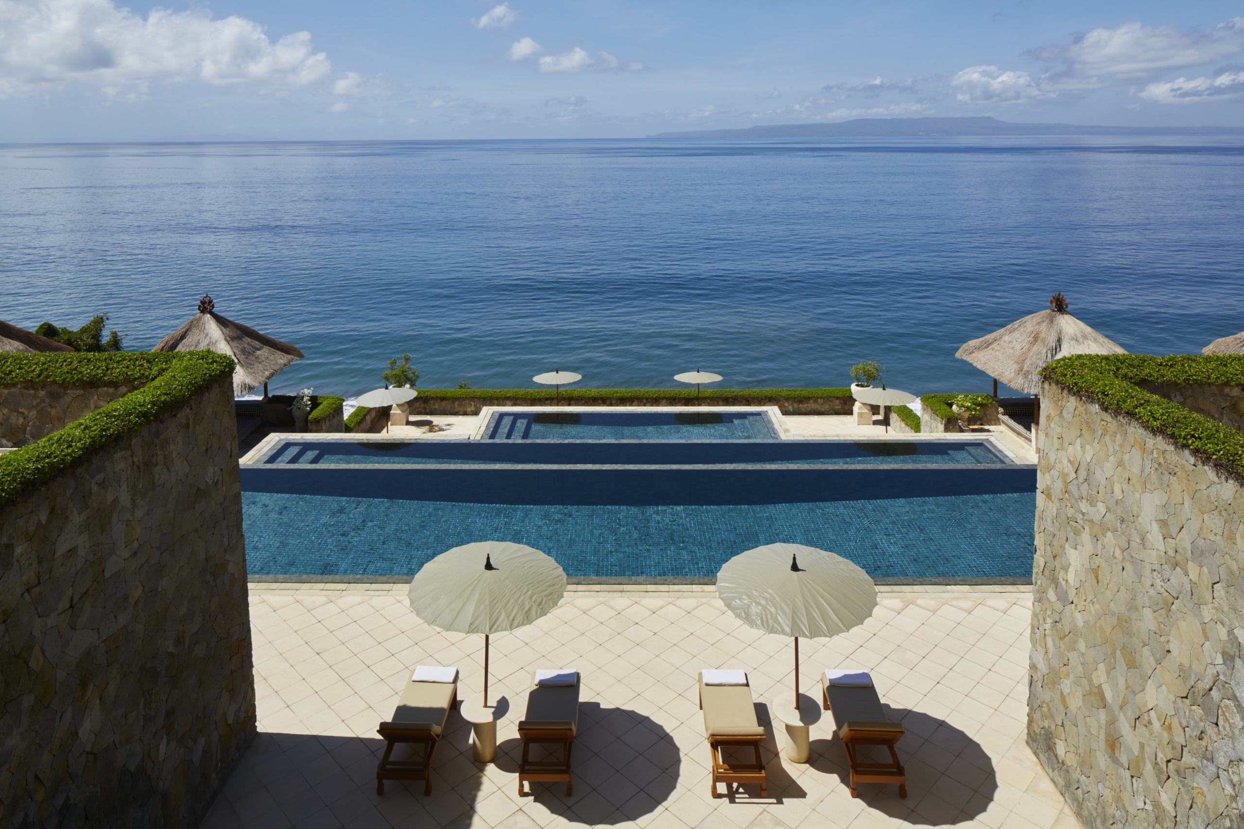 main pool_High Res_11455 Amankila