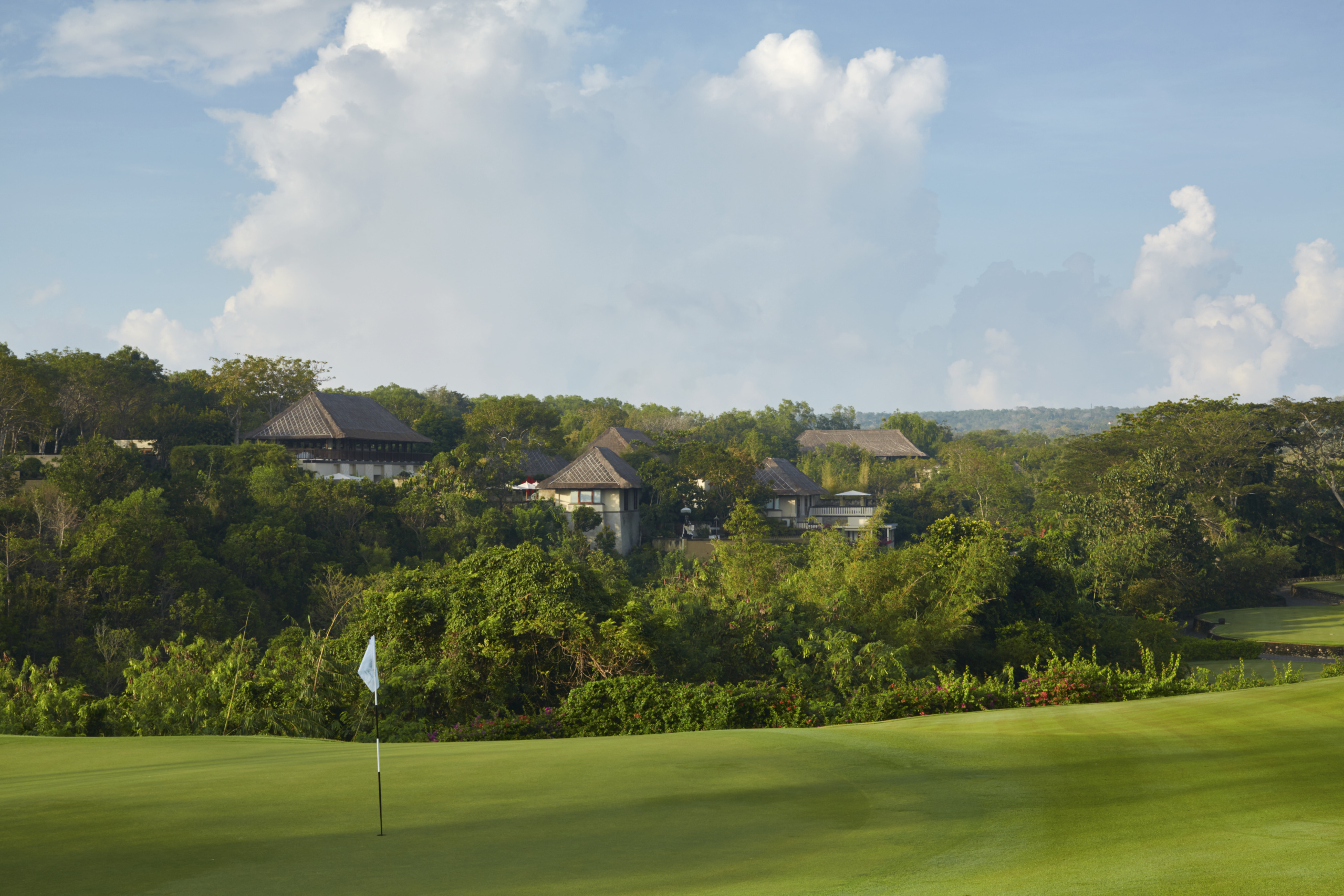 villas from golf course 2_High Res_11754 Amanusa