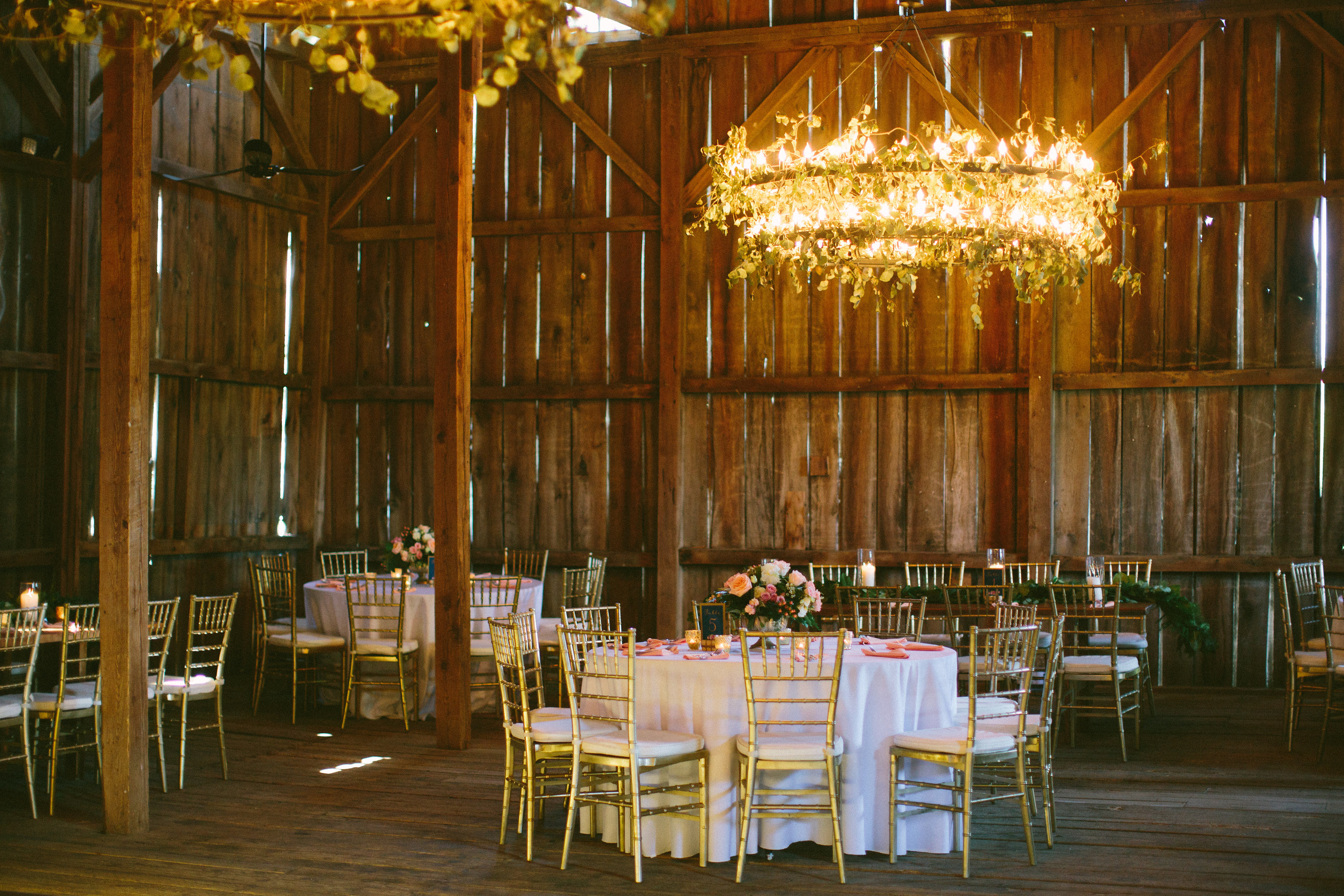 Decor-20 Tranquility Farm