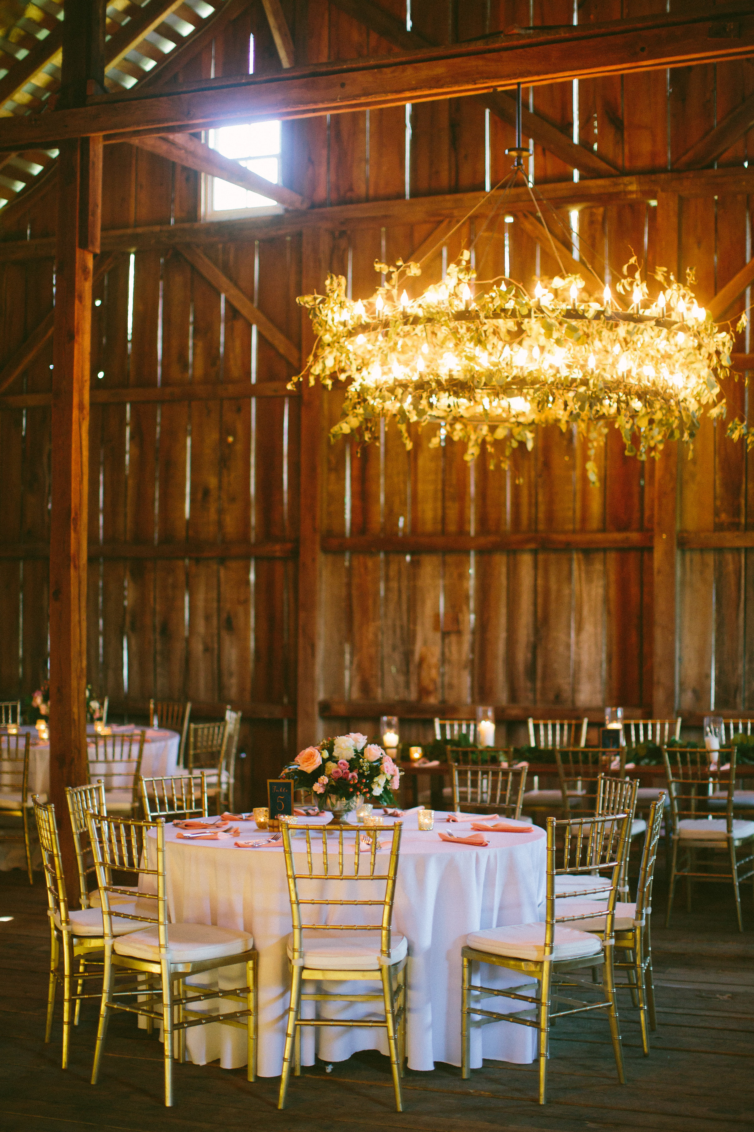 Decor-32 Tranquility Farm