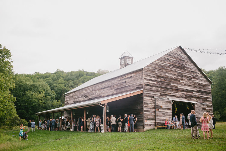 TheVenueReport-HandsomeHollow-CoreyTorpie Handsome Hollow