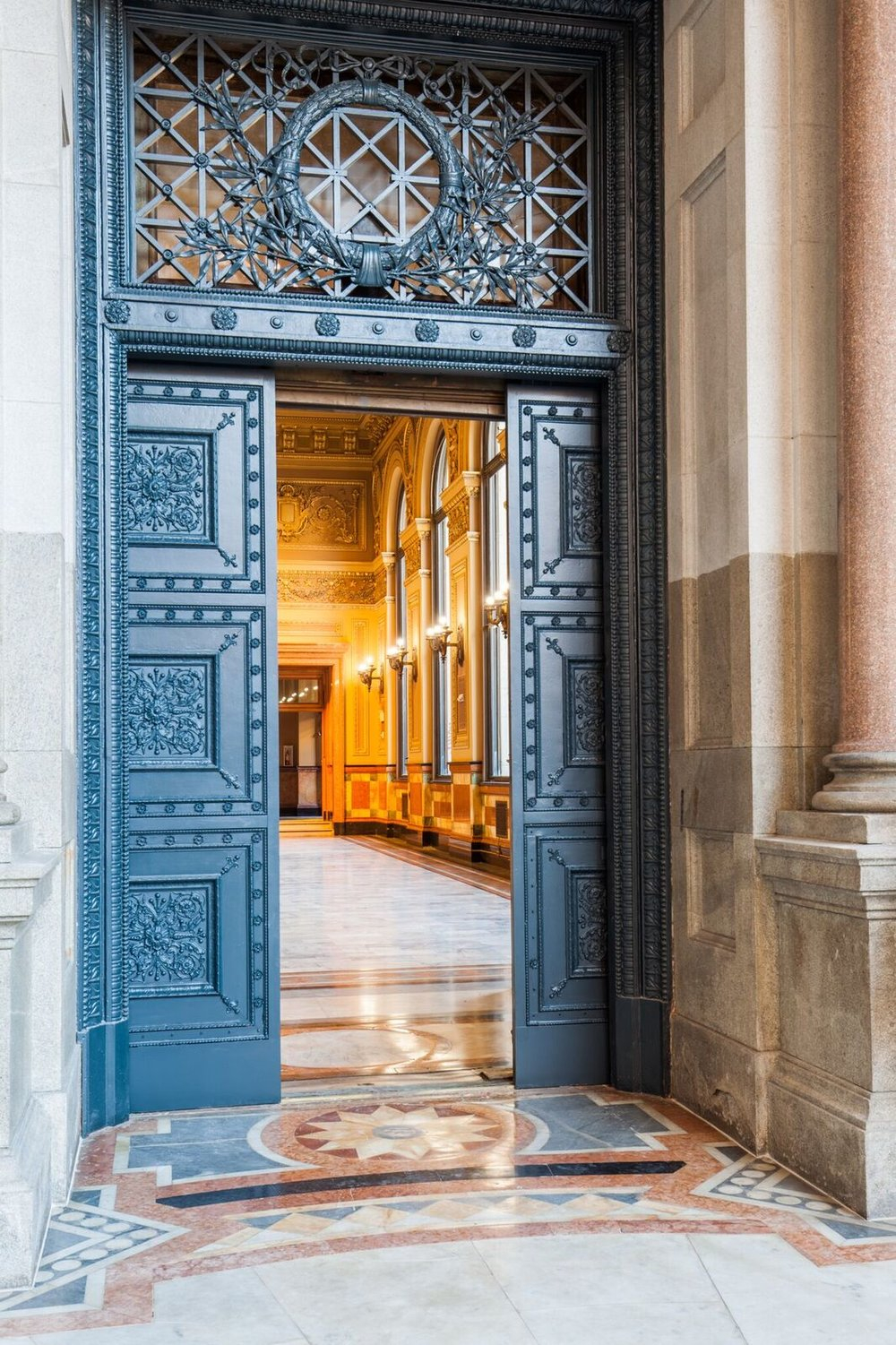 OneJones-01 The Hibernia SF