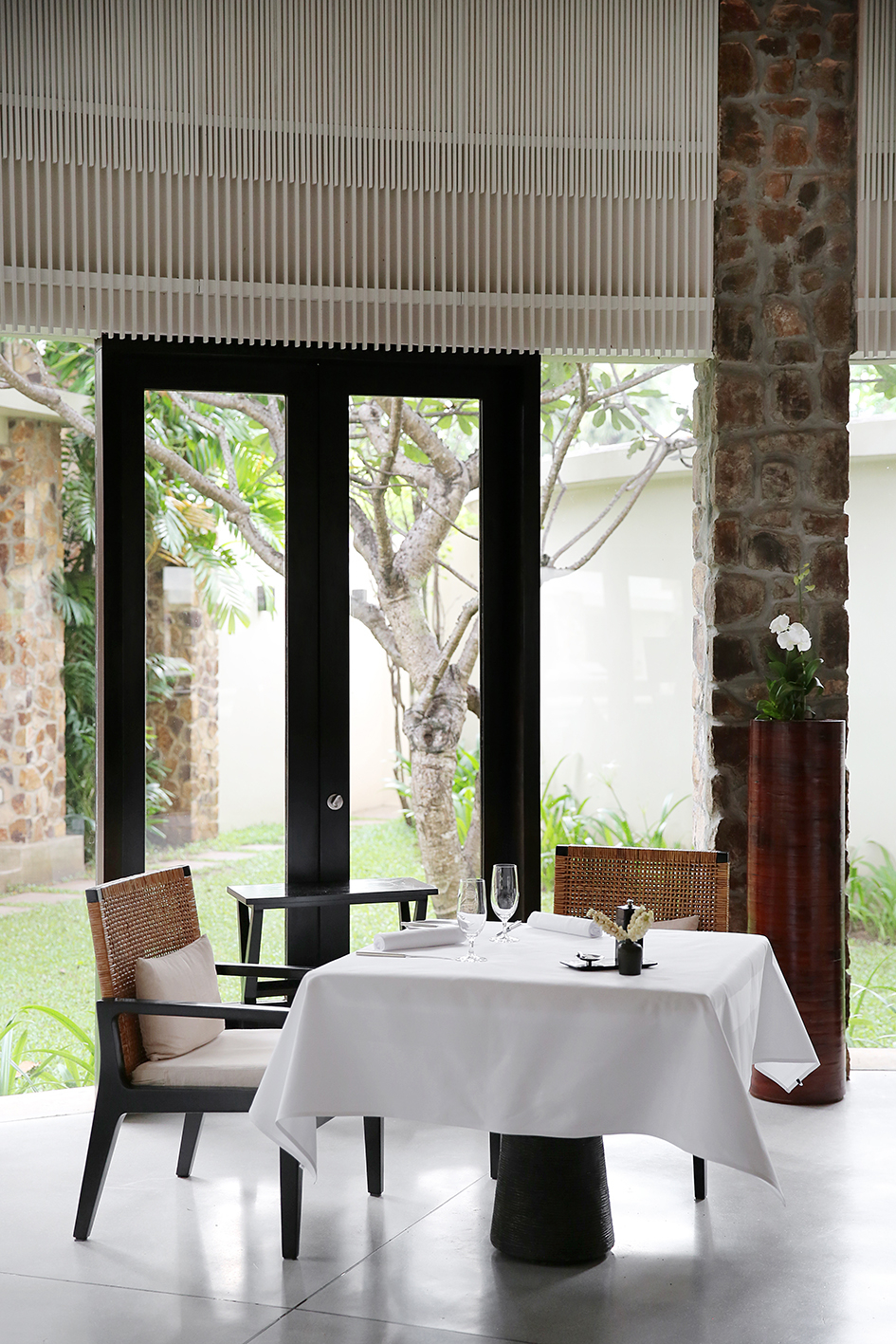 TheVenueReport-Amansara-InBedWithMe-01 Amansara