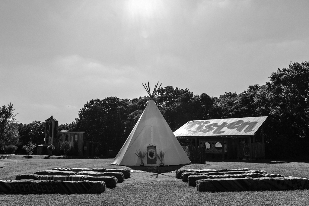 kaitlen-chad-rancho-pillow-wedding-100043 Rancho Pillow