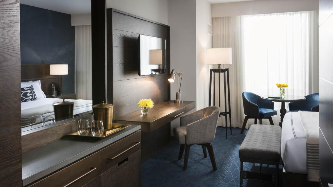 lake view deluxe king - hotel van zandt Hotel Van Zandt - A Kimpton Hotel