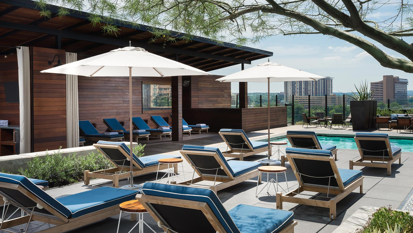 the pool deck - hotel van zandt-Poj2ge Hotel Van Zandt - A Kimpton Hotel