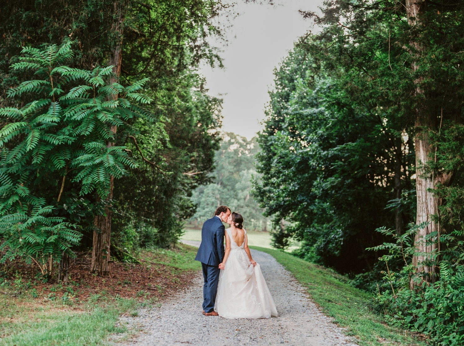 TheBarnAtSummerfieldFarms-AmandaCastle-07 The Barns at Summerfield Farms
