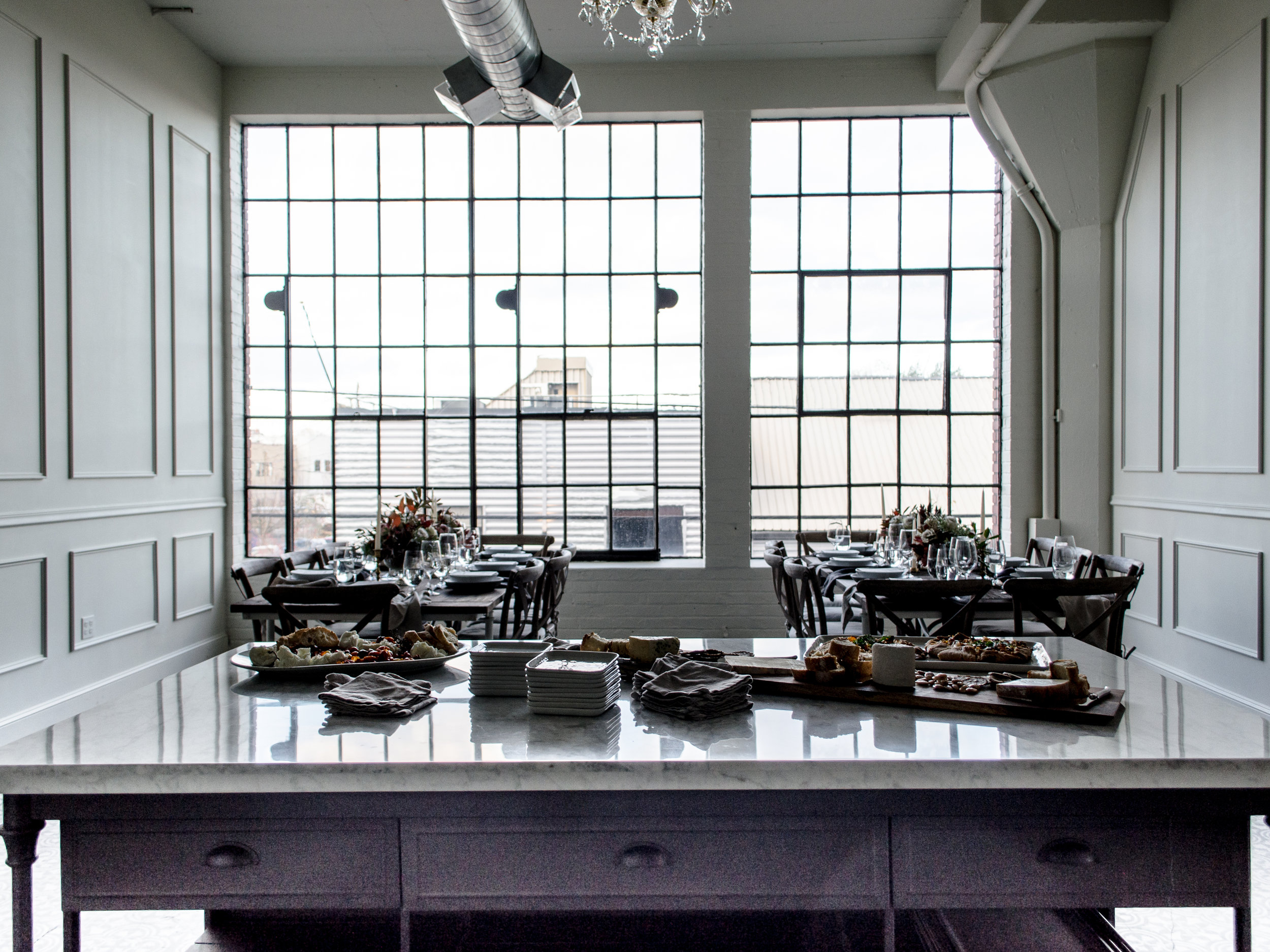 Tendue-Friendsgiving-10 Tendue