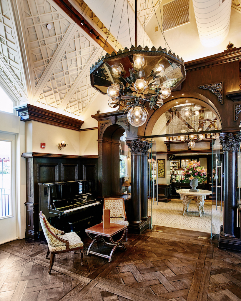 Cassandra Pandi - Bar Room to Vestibule Tavern on the Green