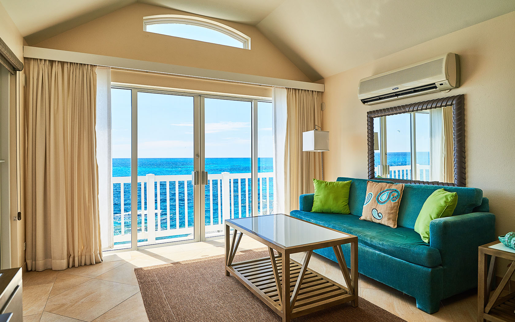 TheReefs-PointSuite-01 The Reefs Resort & Club