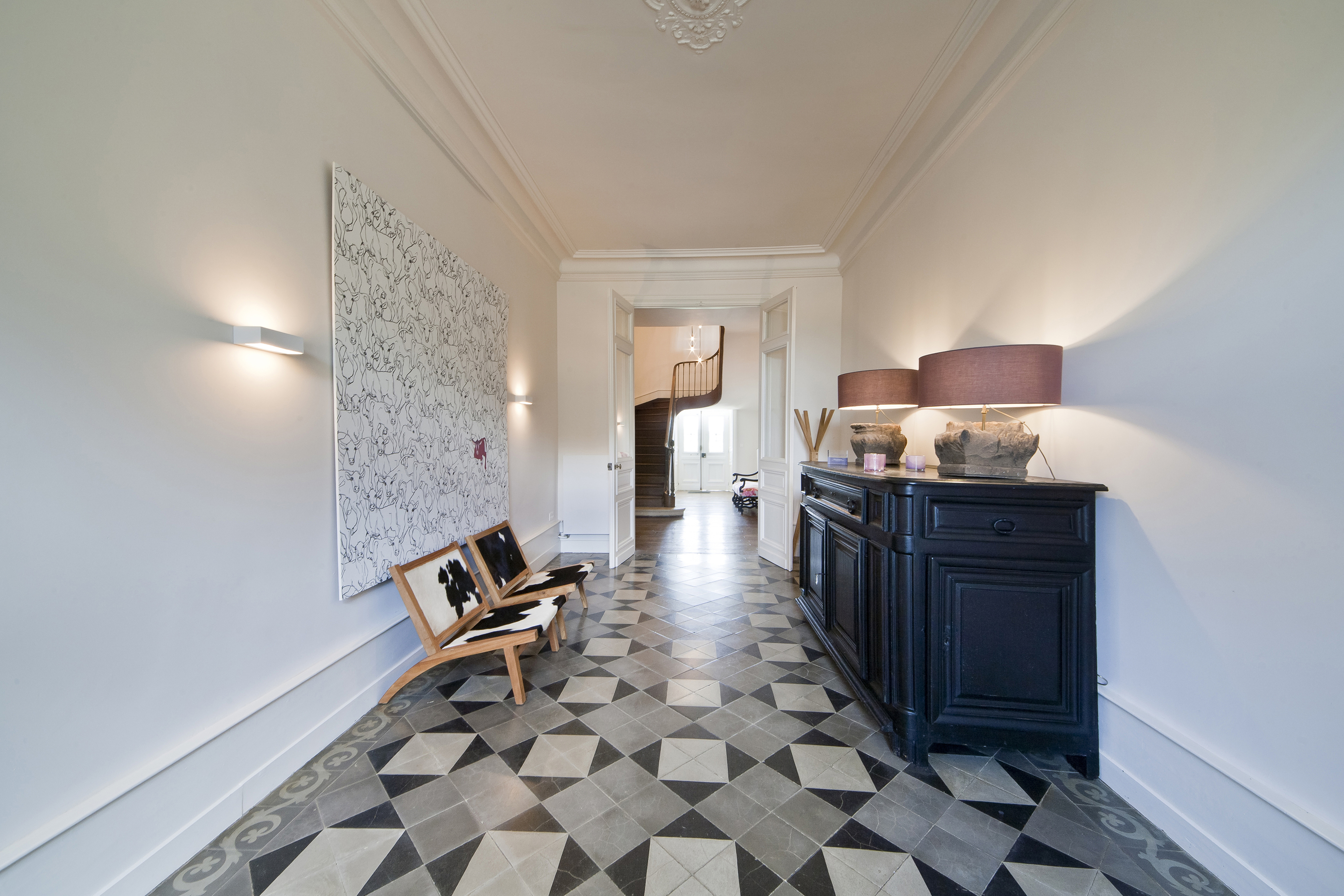 Anita Deses - Hall2 Chateau de Redon