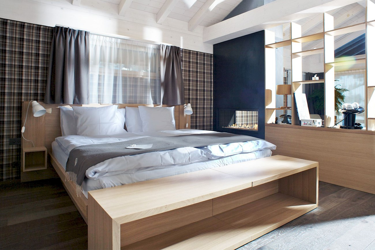 CERVO-RoofJuniorSuite-01 CERVO Mountain Resort