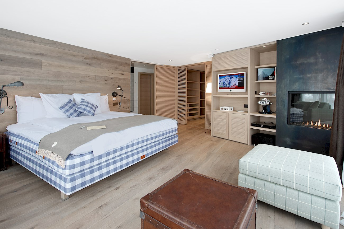 CERVO-SignatureSpaSuite-02 CERVO Mountain Resort