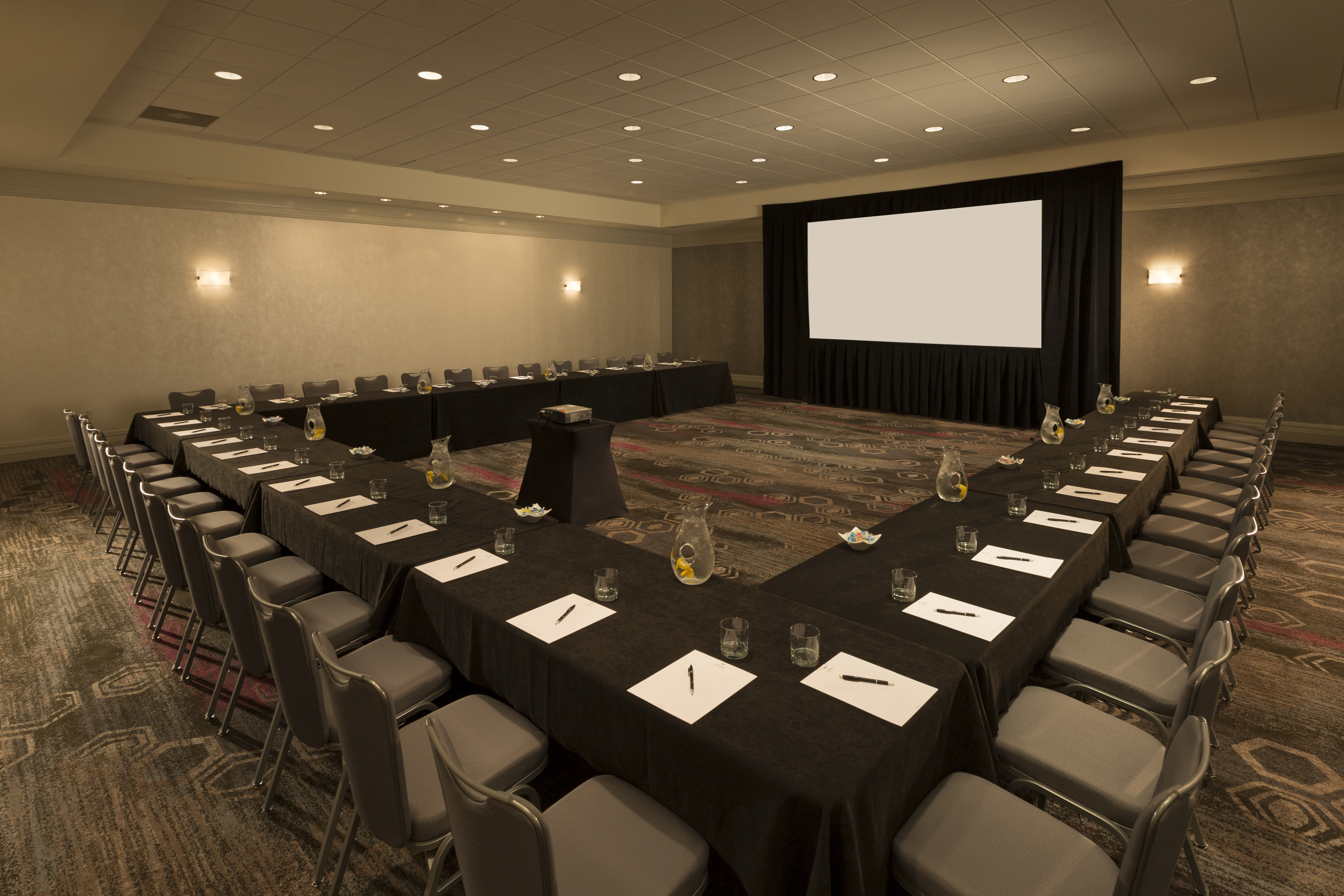 TheVenueReport-LoewsHollywood-07 Loews Hollywood Hotel