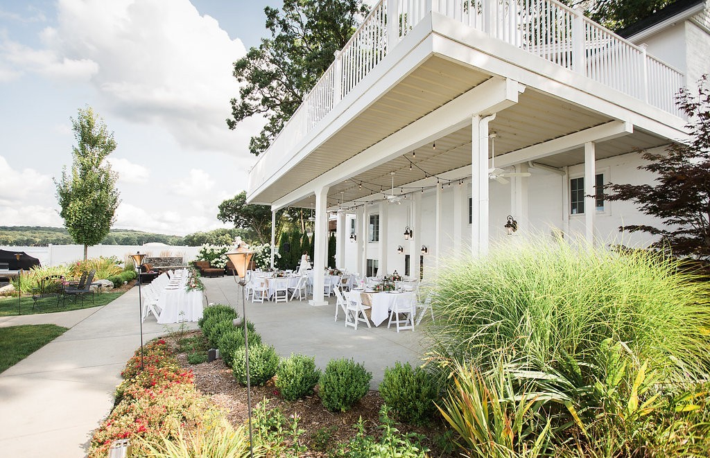 TheVenueReport-BayPointeInn-JustinHankins-02 Bay Pointe