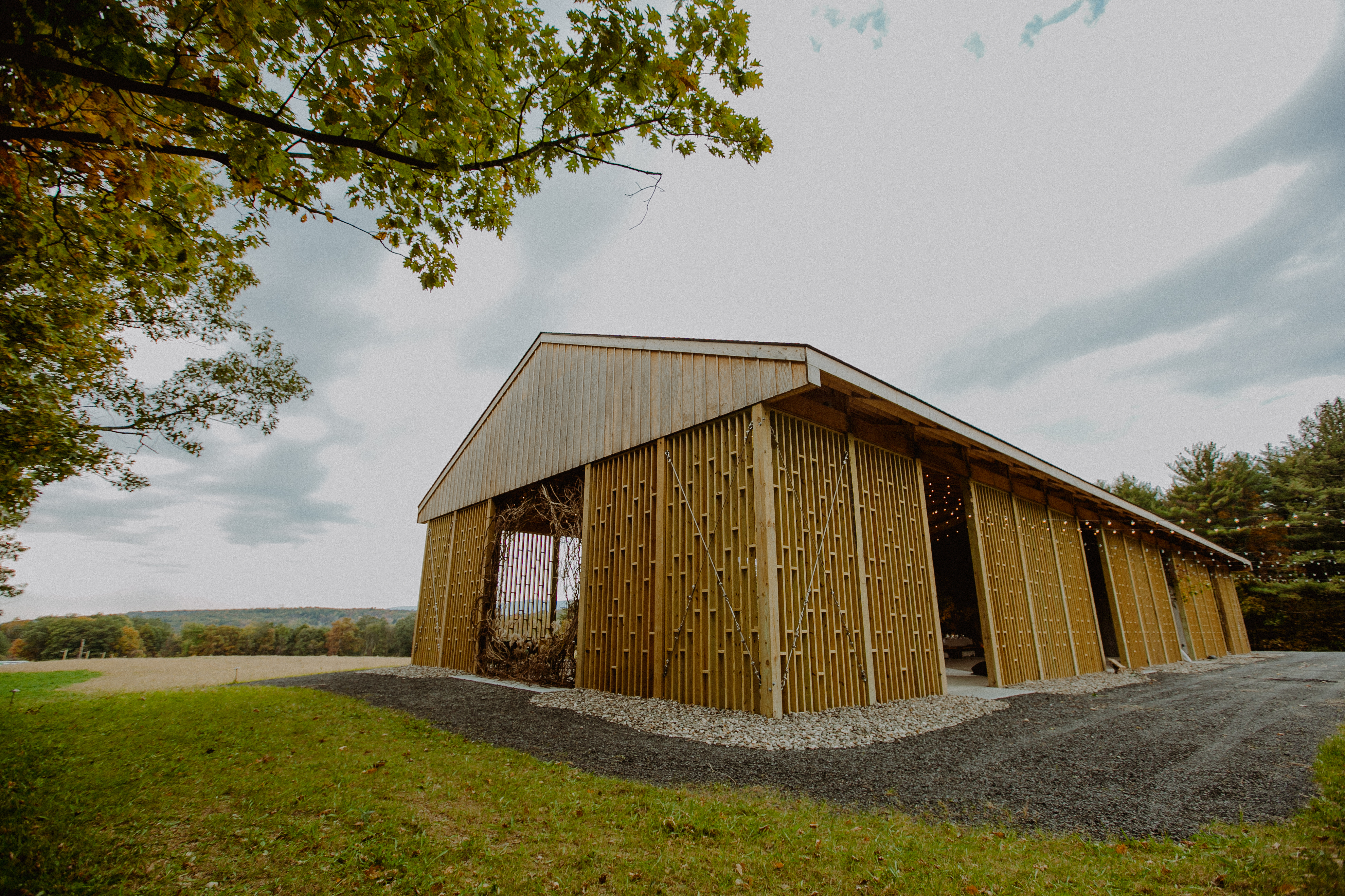 2-TheVenueReport-GatherGreene-GXU0dj Gather Greene