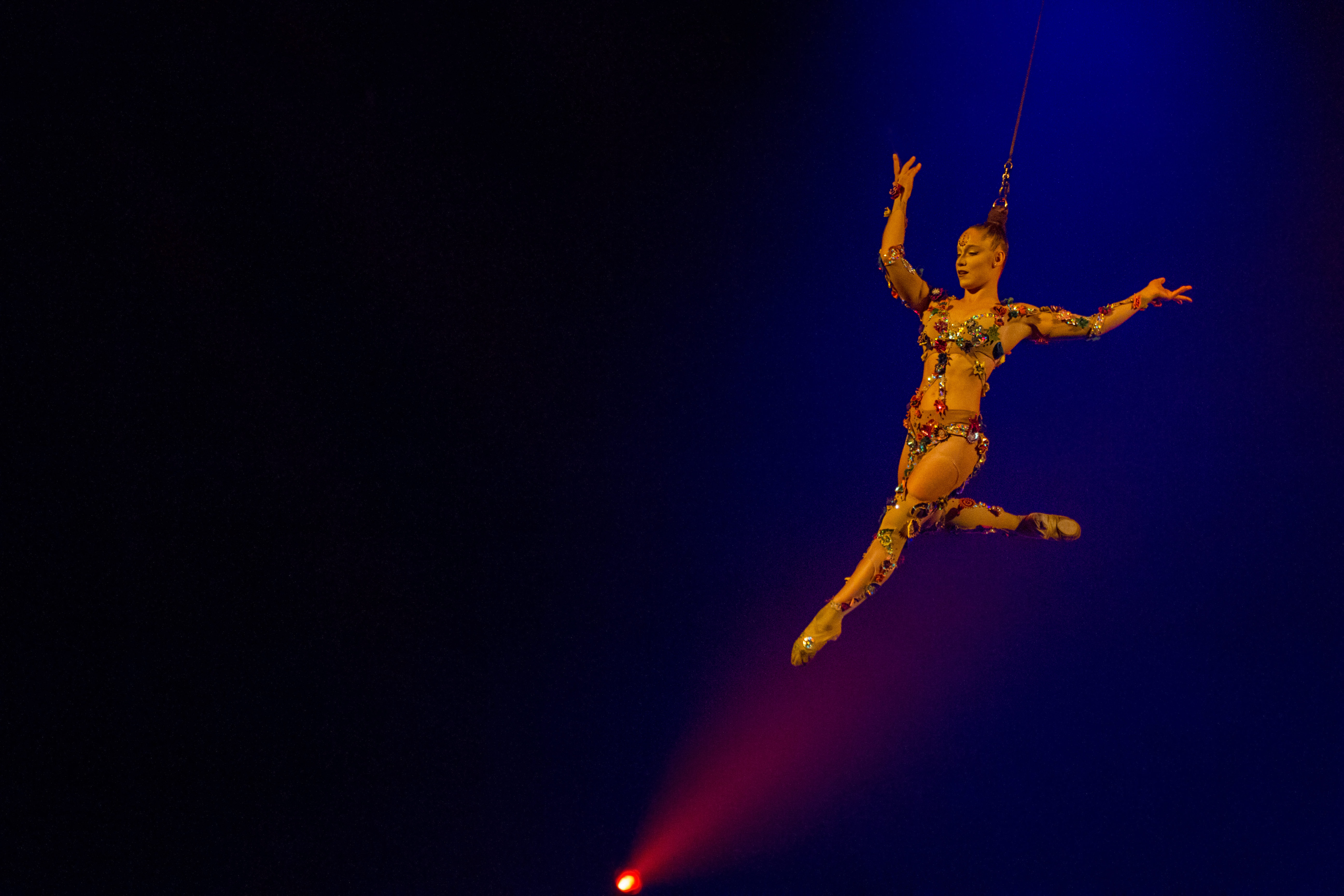 Cirque-BenoitZLeroux-01 Cirque du Soleil VOLTA – Chicago