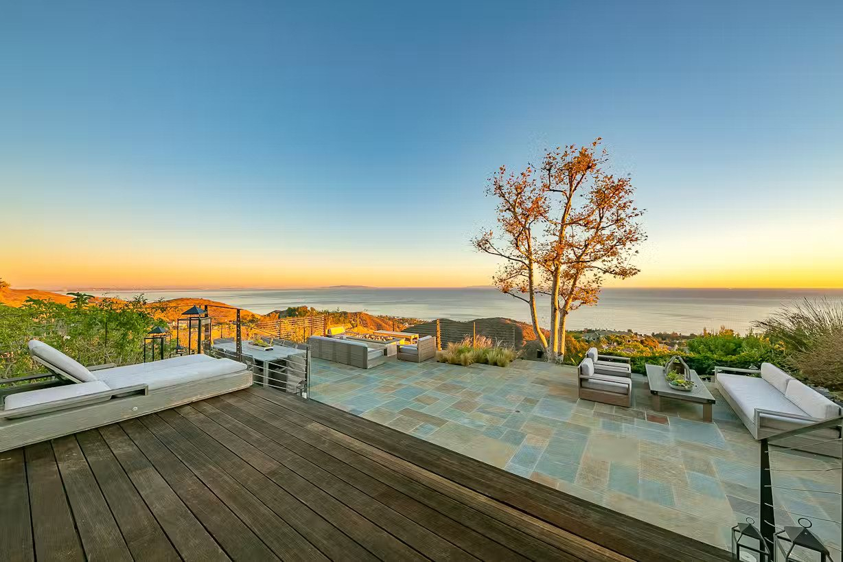 1705976677835-211217_27450CalicutRd-4 Latigo View Malibu
