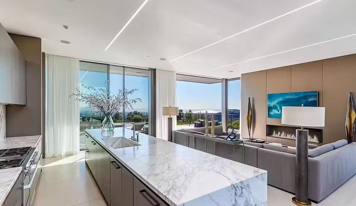 1704822595590-Living room and Kitchen The Orum One