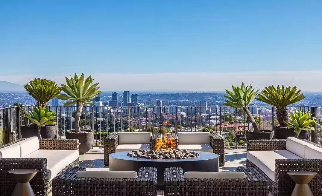 1704822597330-Outdoor Seating area and Firepit The Orum One