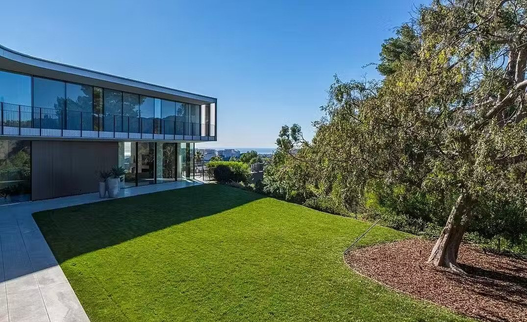 1704822597765-Backyard The Orum One