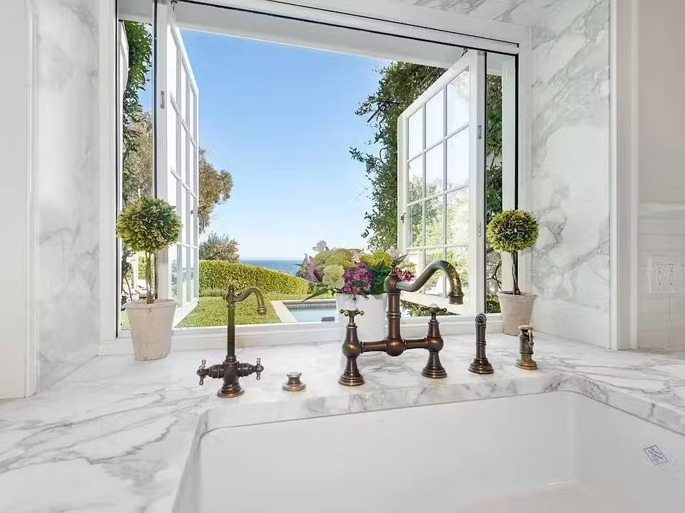 1704561691516-23 The Zumirez Three