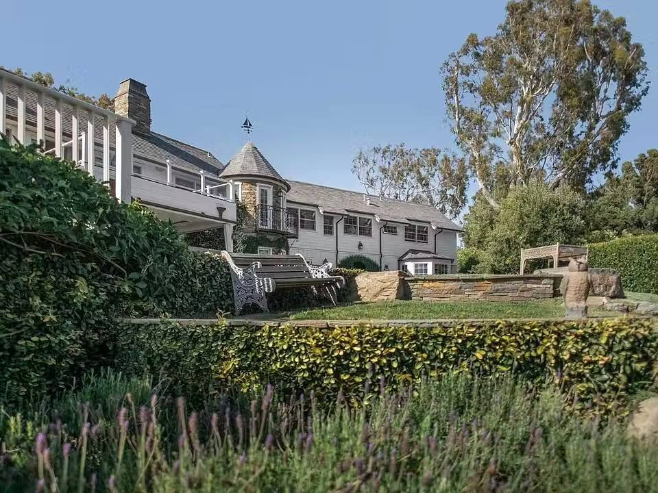 1704561692882-45 The Zumirez Three