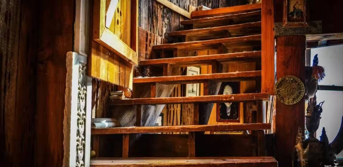 1709073363559-tun 28 Rustic Mountain Temple