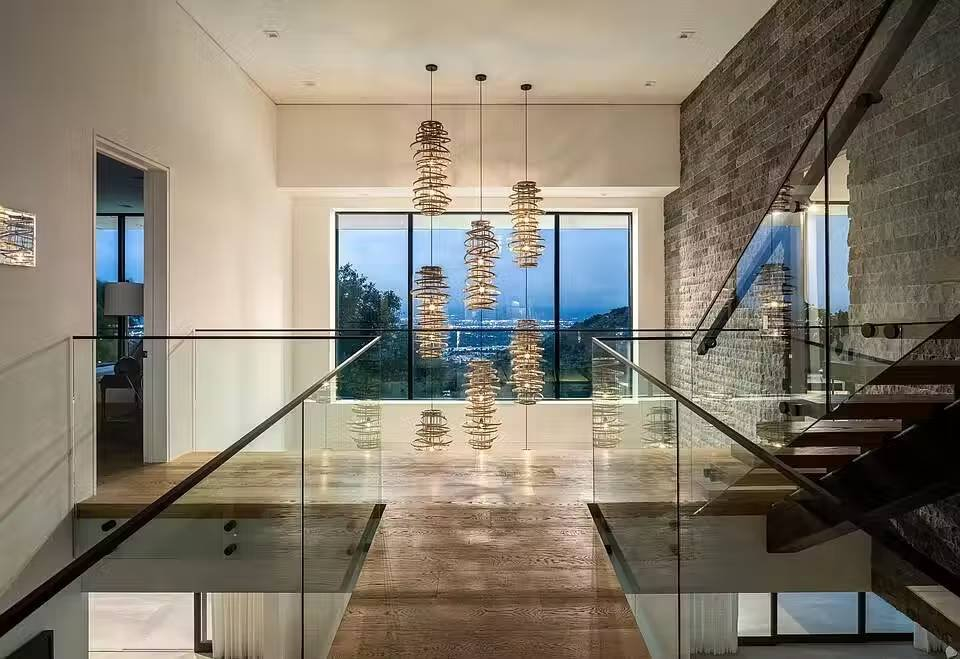 1706655137120-6 The Bel Air Villa