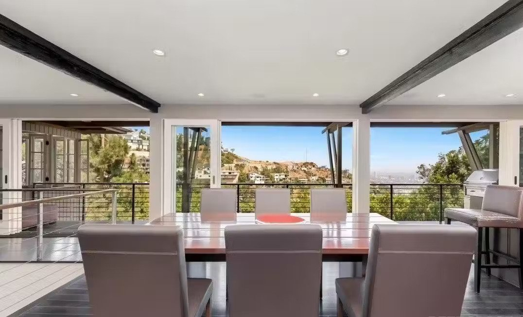 62217-03522693341695756639 Modern Luxury HOLLYWOOD HILLS home
