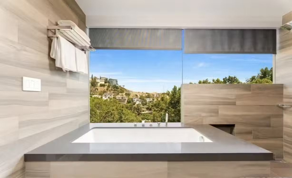 62217-319839826061695758301 Modern Luxury HOLLYWOOD HILLS home