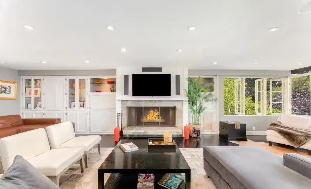 62217-75456328551695756641 Modern Luxury HOLLYWOOD HILLS home